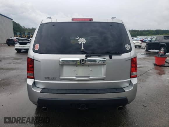 2011 Honda Pilot EX-L z VIN 5FNYF3H71BB033923, wystawiony jako Copart lot #56649305 z przebiegiem 132 304 mil mil oraz Szkoda całkowita • Salvage title. Historia ofert i sprzedaży dostępna na DreamBid. Obrazek 6.