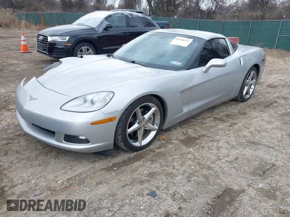 2011 Chevrolet Corvette 1LT with VIN 1G1YA2DW2B5102229, listed as a IAAI auction lot 41668527 with 65,299 mi miles and . Bid and sale history available at DreamBid. Image 2.