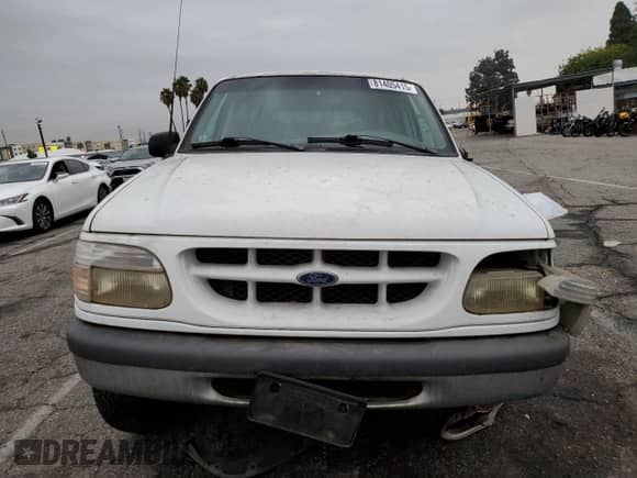 1998 Ford Explorer XL z VIN 1FMZU32XXWZB96164, wystawiony jako Copart lot #81405415 z przebiegiem 201 144 mil mil oraz Szkoda całkowita • Salvage title. Historia ofert i sprzedaży dostępna na DreamBid. Obrazek 5.