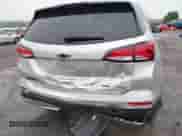 2022 Chevrolet Equinox RS z VIN 2GNAXWEV8N6142870, wystawiony jako IAAI lot #42365086 z przebiegiem 44 337 mil mil oraz . Historia ofert i sprzedaży dostępna na DreamBid. Obrazek 6.