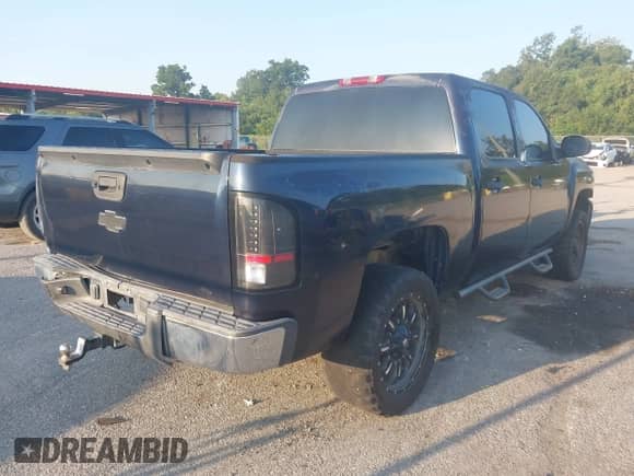2011 Chevrolet Silverado 1500 LT с VIN 3GCPCSEA5BG133788, выставлен на аукционе IAAI как лот 43192400 с пробегом 224 413 миль миль и . История ставок и продаж доступна на DreamBid. Изображение 4.
