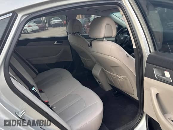 2016 Hyundai Sonata SE с VIN 5NPE24AF9GH346779, выставлен на аукционе Copart как лот 87307925 с пробегом 174 565 миль миль и Чистый • Clean title. История ставок и продаж доступна на DreamBid. Изображение 6.