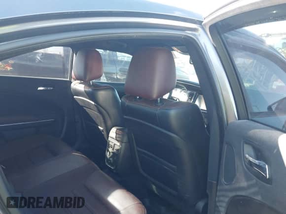 2014 Dodge Charger SXT с VIN 2C3CDXHG3EH219215, выставлен на аукционе IAAI как лот 43434314 с пробегом 104 541 миль миль и . История ставок и продаж доступна на DreamBid. Изображение 8.