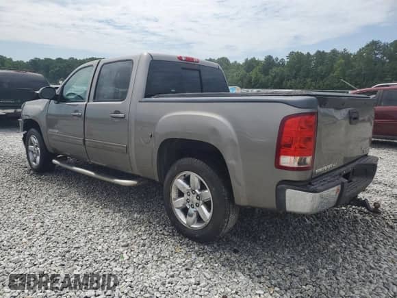2013 GMC Sierra 1500 SLT с VIN 3GTP2WE70DG208138, выставлен на аукционе Copart как лот 62577275 с пробегом 132 588 миль миль и Списание • Salvage title. История ставок и продаж доступна на DreamBid. Изображение 2.