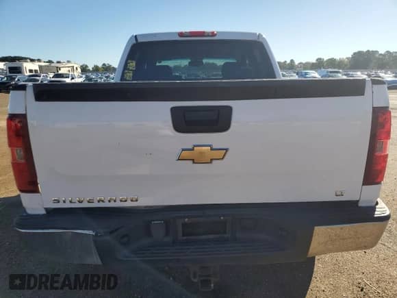 2008 Chevrolet Silverado 1500 1LT z VIN 2GCEC13J881132849, wystawiony jako Copart lot #82698605 z przebiegiem 184 053 mil mil oraz Szkoda całkowita • Salvage title. Historia ofert i sprzedaży dostępna na DreamBid. Obrazek 6.