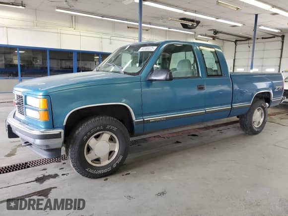 1997 GMC Sierra 1500 с VIN 2GTEK19R1V1555882, выставлен на аукционе Copart как лот 80388325 с пробегом 140 233 миль миль и Списание • Salvage title. История ставок и продаж доступна на DreamBid. Изображение 1.
