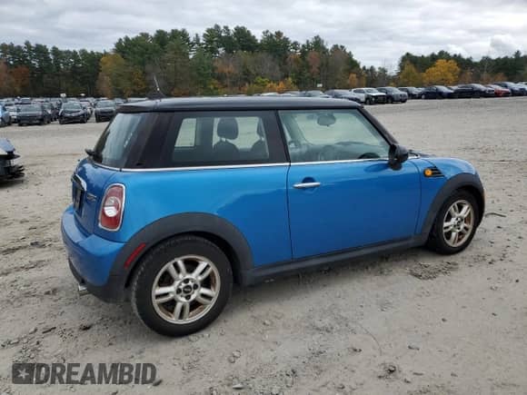2012 MINI Hardtop с VIN WMWSU3C58CT255114, выставлен на аукционе Copart как лот 82761795 с пробегом 147 495 миль миль и Чистый • Clean title. История ставок и продаж доступна на DreamBid. Изображение 3.