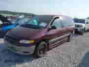 1999 Dodge Caravan SE z VIN 1B4GP44G7XB599127, wystawiony jako IAAI lot #43212548 z przebiegiem Nie podano mil oraz . Historia ofert i sprzedaży dostępna na DreamBid. Obrazek 13.