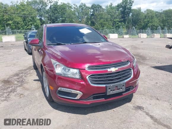 2015 Chevrolet Cruze Diesel z VIN 1G1P75SZ8F7201060, wystawiony jako IAAI lot #42753781 z przebiegiem 118 912 mil mil oraz . Historia ofert i sprzedaży dostępna na DreamBid. Obrazek 6.