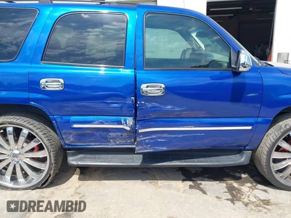 2003 Chevrolet Tahoe LS z VIN 1GNEC13Z63R269186, wystawiony jako IAAI lot #42649812 z przebiegiem 334 117 mil mil oraz . Historia ofert i sprzedaży dostępna na DreamBid. Obrazek 6.