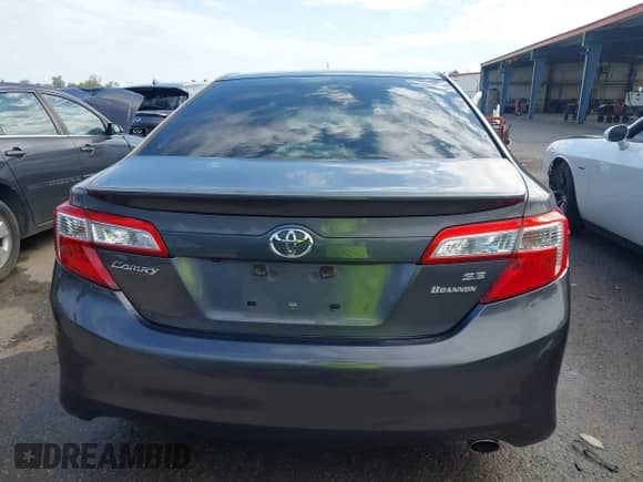 2014 Toyota Camry SE с VIN 4T1BF1FK4EU366299, выставлен на аукционе IAAI как лот 43352996 с пробегом 208 315 миль миль и . История ставок и продаж доступна на DreamBid. Изображение 16.