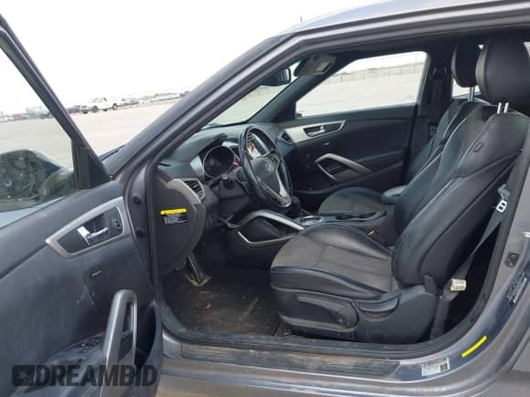 2016 Hyundai Veloster с VIN KMHTC6AD9GU281013, выставлен на аукционе IAAI как лот 42974579 с пробегом 138 690 миль миль и . История ставок и продаж доступна на DreamBid. Изображение 8.