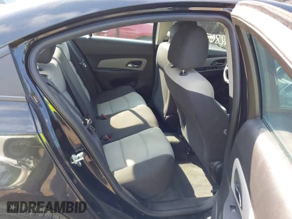 2016 Chevrolet Cruze LS с VIN 1G1PC5SG7G7217147, выставлен на аукционе IAAI как лот 42805112 с пробегом 71 967 миль миль и . История ставок и продаж доступна на DreamBid. Изображение 8.