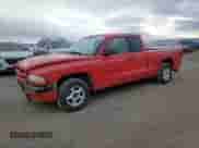 1998 Dodge Dakota SLT z VIN 1B7GL22X4WS573038, wystawiony jako Copart lot #44205935 z przebiegiem 126 293 mil mil oraz Czysty tytuł • Clean title. Historia ofert i sprzedaży dostępna na DreamBid. Obrazek 1.
