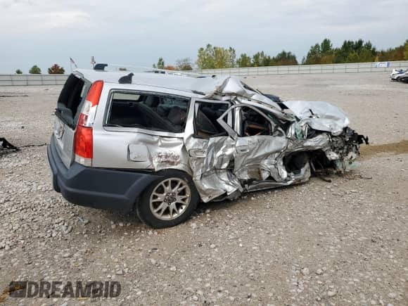 2005 Volvo XC70 с VIN YV1SZ592051194881, выставлен на аукционе Copart как лот 81510685 с пробегом Не указан миль и Чистый • Clean title. История ставок и продаж доступна на DreamBid. Изображение 3.