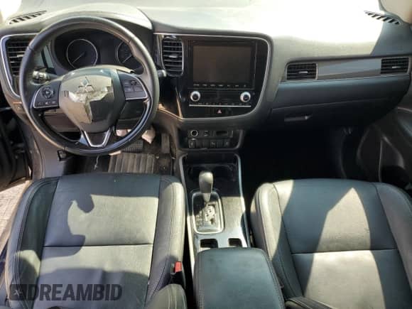 2020 Mitsubishi Outlander SE с VIN JA4AD3A35LZ036229, выставлен на аукционе Copart как лот 80713425 с пробегом 114 929 миль миль и Списание • Salvage title. История ставок и продаж доступна на DreamBid. Изображение 8.