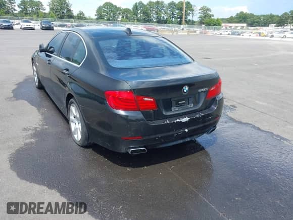 2011 BMW 5 Series 550i с VIN WBAFR9C59BC599491, выставлен на аукционе IAAI как лот 42720176 с пробегом 121 016 миль миль и . История ставок и продаж доступна на DreamBid. Изображение 3.