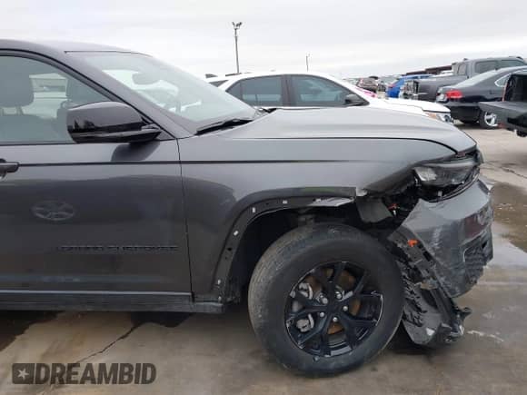 2024 Jeep Grand Cherokee Laredo с VIN 1C4RJJAG3R8504451, выставлен на аукционе IAAI как лот 41422961 с пробегом 18 154 миль миль и . История ставок и продаж доступна на DreamBid. Изображение 20.