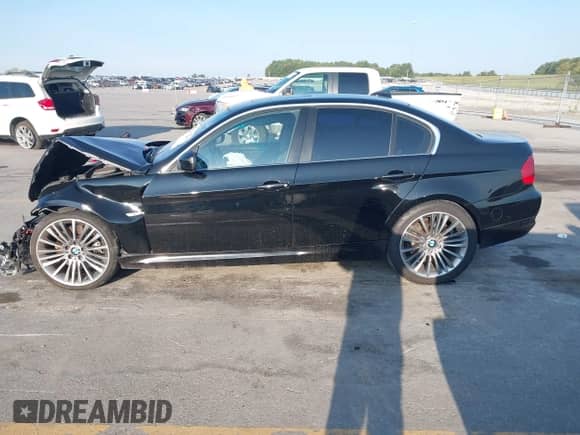 2010 BMW 3 Series 335d с VIN WBAPN7C57AA778661, выставлен на аукционе IAAI как лот 43165287 с пробегом 164 036 миль миль и . История ставок и продаж доступна на DreamBid. Изображение 14.