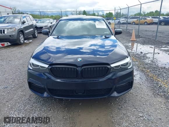 2018 BMW 5 Series 540i xDrive с VIN WBAJE7C55JWC56347, выставлен на аукционе IAAI как лот 42160920 с пробегом 125 000 миль миль и . История ставок и продаж доступна на DreamBid. Изображение 12.