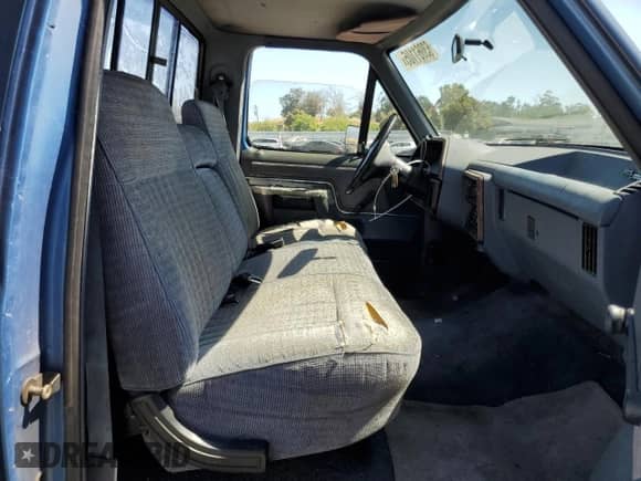 1989 Ford F-150 z VIN 1FTEF15N3KLB17071, wystawiony jako Copart lot #63061105 z przebiegiem 96 775 mil mil oraz Szkoda całkowita • Salvage title. Historia ofert i sprzedaży dostępna na DreamBid. Obrazek 10.