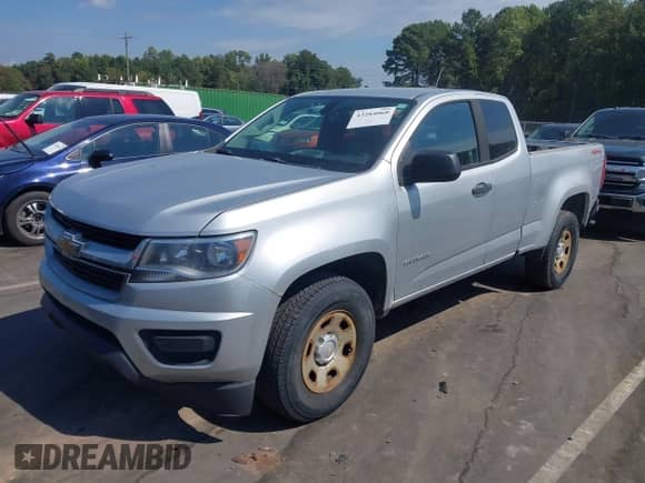 2017 Chevrolet Colorado 4WD WT z VIN 1GCHTBEN0H1246840, wystawiony jako IAAI lot #43284060 z przebiegiem 99 919 mil mil oraz . Historia ofert i sprzedaży dostępna na DreamBid. Obrazek 2.