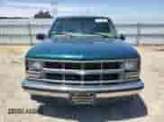 1997 Chevrolet Silverado 1500 with VIN 1GCEC14R8VZ156009, listed as a Copart auction lot 63702905 with 226,645 mi miles and Clean title. Bid and sale history available at DreamBid. Image 5.
