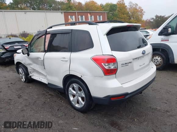 2014 Subaru Forester Limited z VIN JF2SJAJC0EH474352, wystawiony jako IAAI lot #43428475 z przebiegiem 108 943 mil mil oraz . Historia ofert i sprzedaży dostępna na DreamBid. Obrazek 3.