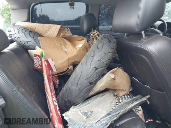 2010 GMC Sierra 1500 SLT with VIN 3GTRKWE35AG157530, listed as a IAAI auction lot 42200182 with Not provided miles and . Bid and sale history available at DreamBid. Image 8.