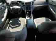 2014 Hyundai Sonata GLS z VIN 5NPEB4AC8EH814052, wystawiony jako Copart lot #81589745 z przebiegiem 166 394 mil mil oraz Czysty tytuł • Clean title. Historia ofert i sprzedaży dostępna na DreamBid. Obrazek 8.