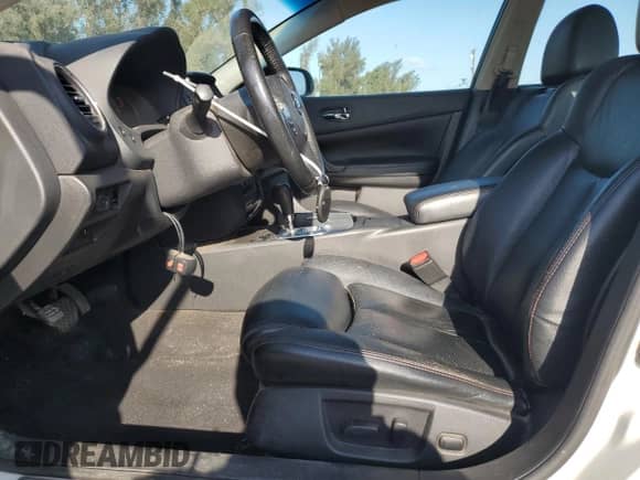 2013 Nissan Maxima SV with VIN 1N4AA5AP6DC840403, listed as a Copart auction lot 84927715 with 146,811 mi miles and Clean title. Bid and sale history available at DreamBid. Image 7.