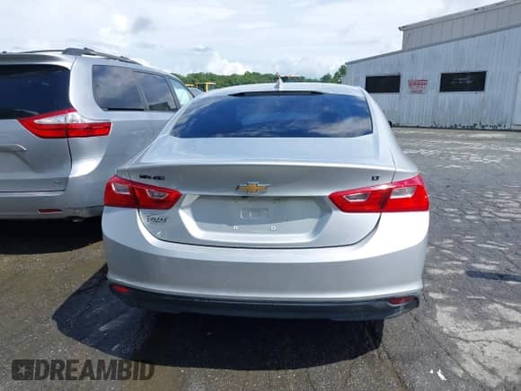 2016 Chevrolet Malibu LT z VIN 1G1ZE5ST3GF307594, wystawiony jako IAAI lot #42651949 z przebiegiem 108 369 mil mil oraz . Historia ofert i sprzedaży dostępna na DreamBid. Obrazek 16.