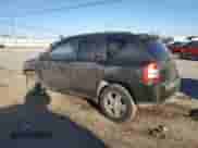 2010 Jeep Compass Sport z VIN 1J4NT1FB8AD671108, wystawiony jako Copart lot #82151454 z przebiegiem 206 413 mil mil oraz Szkoda całkowita • Salvage title. Historia ofert i sprzedaży dostępna na DreamBid. Obrazek 2.