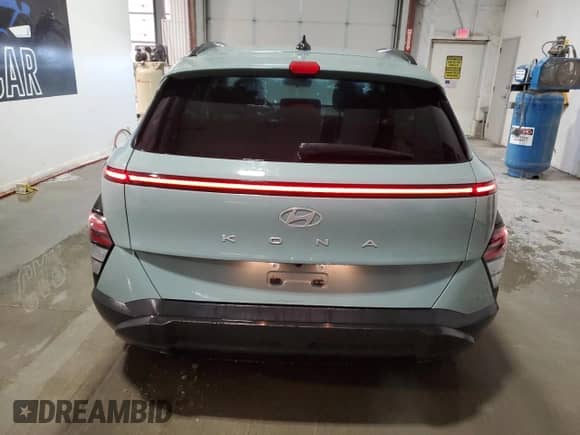 2024 Hyundai Kona SEL с VIN KM8HB3AB6RU146824, выставлен на аукционе Copart как лот 89452505 с пробегом 32 221 миль миль и Чистый • Clean title. История ставок и продаж доступна на DreamBid. Изображение 6.