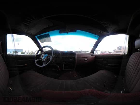 1994 Nissan Frontier z VIN 1N6SD11S1RC357764, wystawiony jako IAAI lot #43051089 z przebiegiem 271 286 mil mil oraz . Historia ofert i sprzedaży dostępna na DreamBid. Obrazek 18.