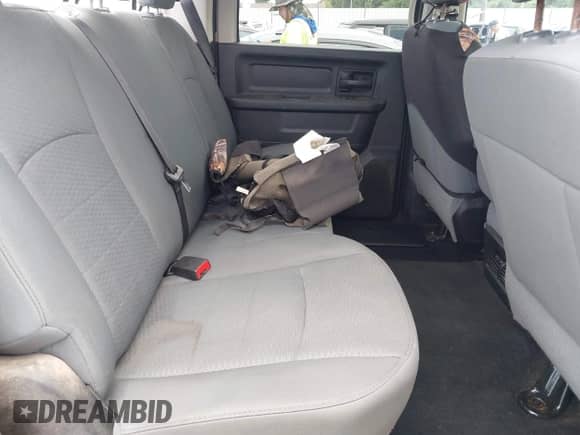 2014 Ram 1500 Express z VIN 1C6RR6KTXES272212, wystawiony jako IAAI lot #42452271 z przebiegiem 140 854 mil mil oraz . Historia ofert i sprzedaży dostępna na DreamBid. Obrazek 8.