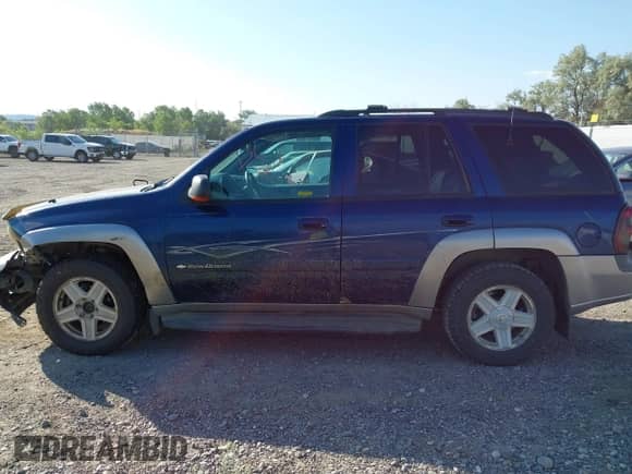 2002 Chevrolet TrailBlazer LTZ with VIN 1GNDT13S122369427, listed as a IAAI auction lot 42684201 with 174,009 mi miles and . Bid and sale history available at DreamBid. Image 15.