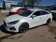 2019 Hyundai Sonata SEL z VIN 5NPE34AF4KH817484, wystawiony jako Copart lot #53129934 z przebiegiem 62 889 mil mil oraz Czysty tytuł • Clean title. Historia ofert i sprzedaży dostępna na DreamBid. Obrazek 1.
