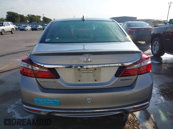 2017 Honda Accord with VIN JHMCR6F38HC003812, listed as a IAAI auction lot 43130492 with 121,666 mi miles and . Bid and sale history available at DreamBid. Image 16.