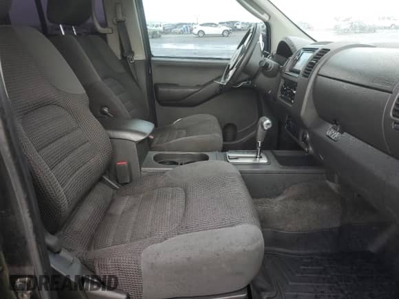 2005 Nissan Frontier SE z VIN 1N6AD07W55C430709, wystawiony jako Copart lot #49446725 z przebiegiem 233 907 mil mil oraz Szkoda całkowita • Salvage title. Historia ofert i sprzedaży dostępna na DreamBid. Obrazek 7.