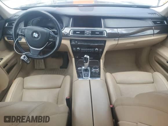 2014 BMW 7 Series 740i с VIN WBAYA6C58ED826649, выставлен на аукционе Copart как лот 66338525 с пробегом 252 372 миль миль и Чистый • Clean title. История ставок и продаж доступна на DreamBid. Изображение 8.