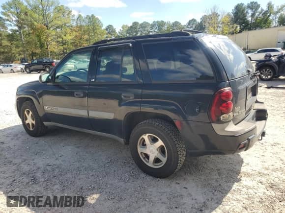 2004 Chevrolet TrailBlazer LS с VIN 1GNDS13S742143432, выставлен на аукционе Copart как лот 85171725 с пробегом 263 334 миль миль и Чистый • Clean title. История ставок и продаж доступна на DreamBid. Изображение 2.
