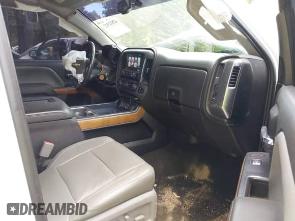 2017 Chevrolet Silverado 1500 LTZ z VIN 3GCUKSEC6HG340416, wystawiony jako IAAI lot #42812522 z przebiegiem 152 028 mil mil oraz . Historia ofert i sprzedaży dostępna na DreamBid. Obrazek 5.