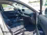 2025 Mazda CX-5 S Select с VIN JM3KFBBL9S0539639, выставлен на аукционе IAAI как лот 42625047 с пробегом 13 054 миль миль и . История ставок и продаж доступна на DreamBid. Изображение 5.