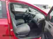 2013 Chevrolet Sonic LS с VIN 1G1JA5SH0D4101192, выставлен на аукционе IAAI как лот 42978329 с пробегом 92 648 миль миль и . История ставок и продаж доступна на DreamBid. Изображение 5.