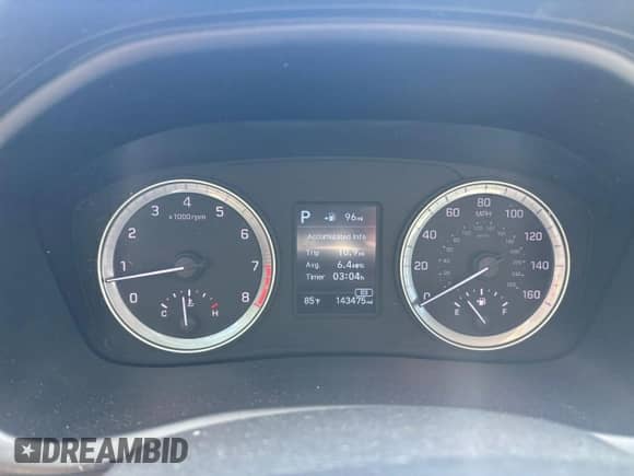 2018 Hyundai Sonata SE z VIN 5NPE24AF4JH609509, wystawiony jako Copart lot #90923715 z przebiegiem 143 475 mil mil oraz Czysty tytuł • Clean title. Historia ofert i sprzedaży dostępna na DreamBid. Obrazek 8.