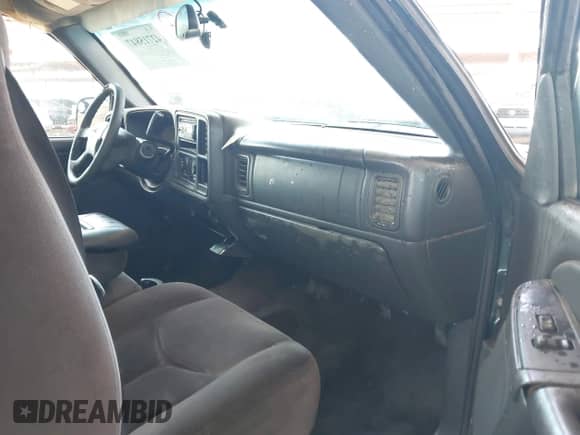 2005 GMC Sierra 1500 SLE z VIN 2GTEC19T351277365, wystawiony jako IAAI lot #42715847 z przebiegiem 306 821 mil mil oraz . Historia ofert i sprzedaży dostępna na DreamBid. Obrazek 5.