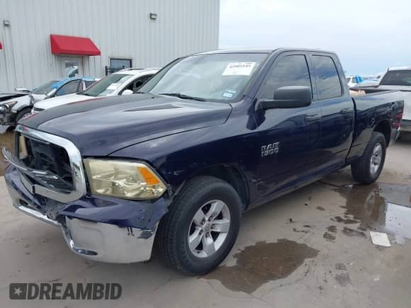 2018 Ram 1500 Tradesman z VIN 1C6RR6FG2JS299721, wystawiony jako IAAI lot #42905145 z przebiegiem 75 068 mil mil oraz . Historia ofert i sprzedaży dostępna na DreamBid. Obrazek 17.
