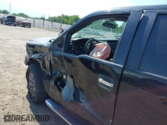 2014 Ford F-150 XL с VIN 1FTFX1EF3EFB26950, выставлен на аукционе IAAI как лот 42866842 с пробегом 136 282 миль миль и . История ставок и продаж доступна на DreamBid. Изображение 6.