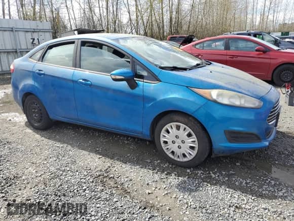 2015 Ford Fiesta SE z VIN 3FADP4BEXFM216804, wystawiony jako Copart lot #51219215 z przebiegiem 80 339 mil mil oraz Czysty tytuł • Clean title. Historia ofert i sprzedaży dostępna na DreamBid. Obrazek 4.